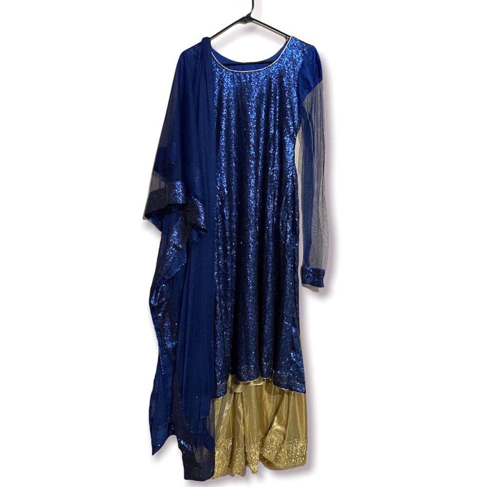 Like new Pakistani dress / Indian dress / shalwar kameez